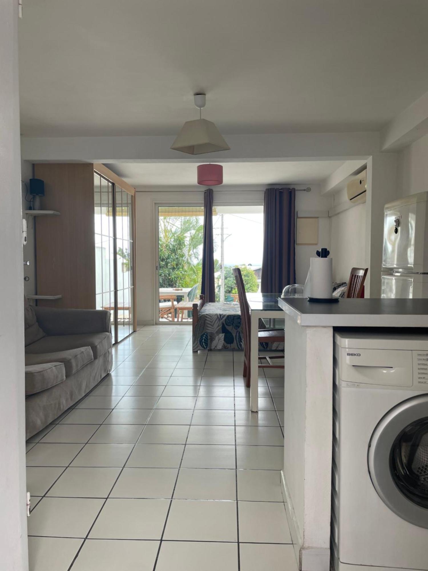 Studio 40M2 Saint Gilles Les Bains Exterior foto