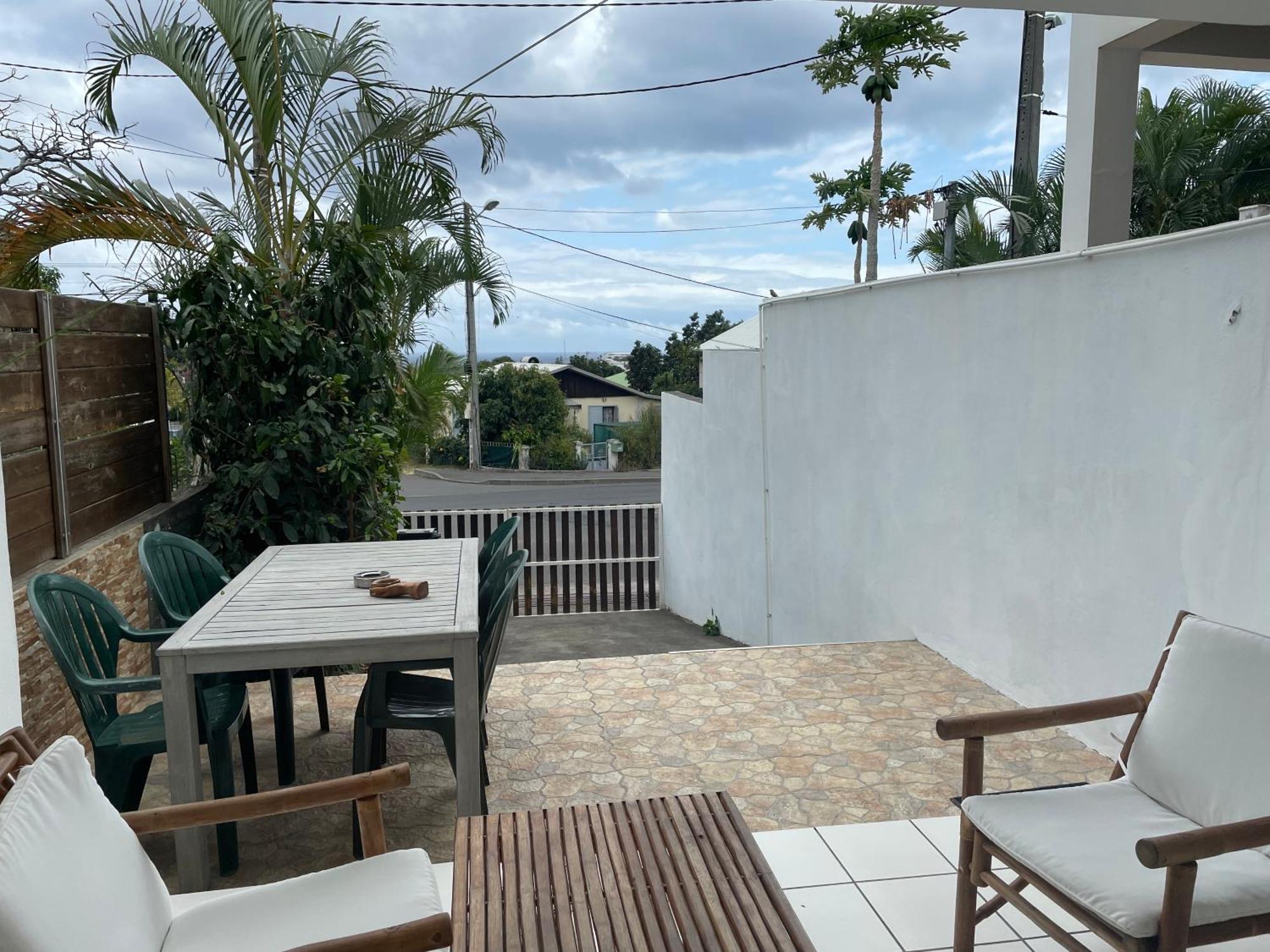 Studio 40M2 Saint Gilles Les Bains Exterior foto